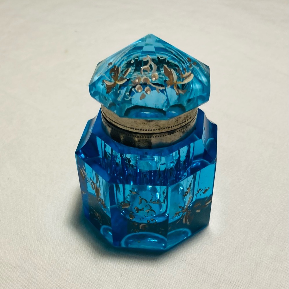 Antique blue faceted crystal enamel painted inkwell hinged faceted domed lid
